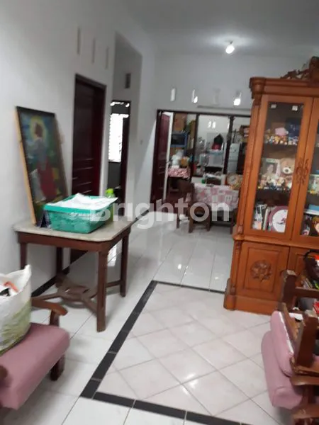 image RUMAH SIAP HUNI DI PLAMONGAN INDAH SEMARANG (3)