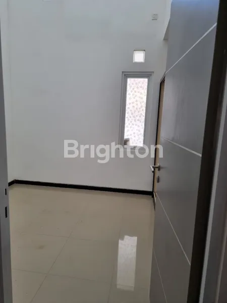 image RUMAH SUKOLILO DIAN REGENCY 2 DEKAT ITS, HANGTUAH, PAKUWON CITY (3)