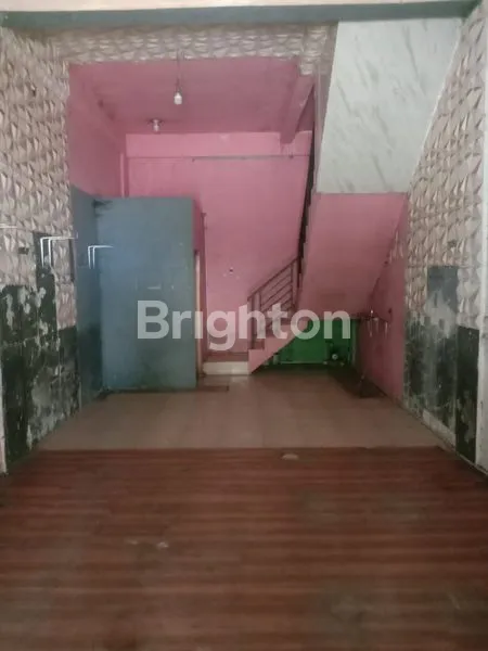 image DISEWAKAN RUKO 2 1/2 TINGKAT (5)