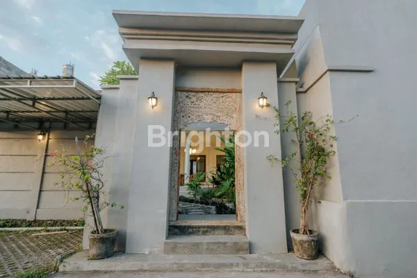 image VILLA 9M DI TUMBAK BAYUH CANGGU (2)
