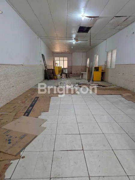 image RUKO 2 LANTAI STRATEGIS DI JL. PULAU KALIMANTAN, SAMARINDA (3)