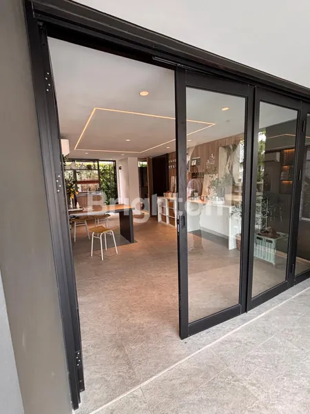 image RUMAH ASRI MULTI FUNGSI 3 LANTAI DI PARK SERPONG HILLSIDE TANGERANG (5)