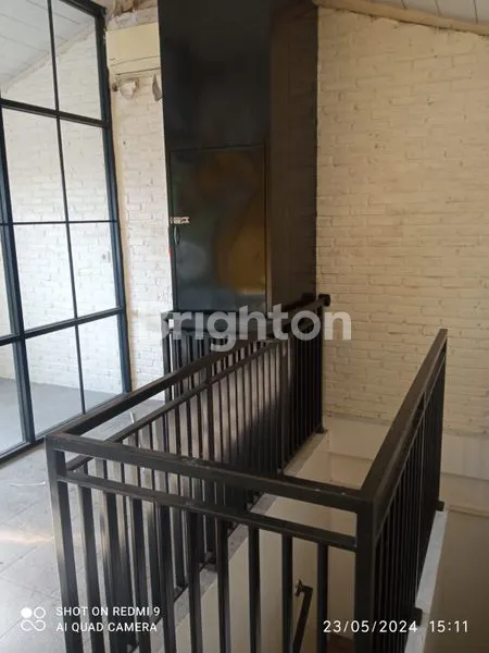 image RUKO MEWAH SEMI-FURNISHED 3 LANTAI LOKASI PREMIUM DHARMAWANGSA (2)