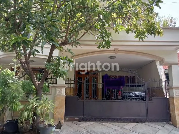 image RUMAH RAPI 3 LANTAI FULLY FURNISHED DI MANYAR SURABAYA (1)