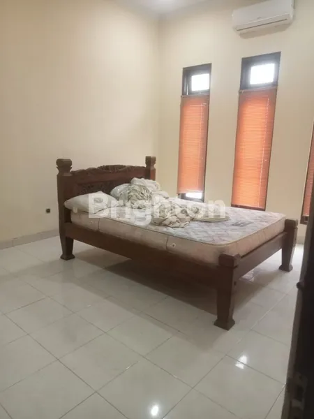 image RUMAH FULL FURNISHED STRATEGIS DI RENON (3)