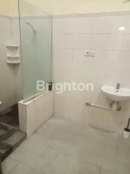 image RUMAH FULL FURNISHED STRATEGIS DI RENON (5)