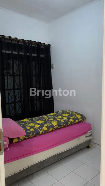 image RUMAH  SIAP HUNI 1 LANTAI DI PERUMAHAN BELAKANG THR PARK (3)