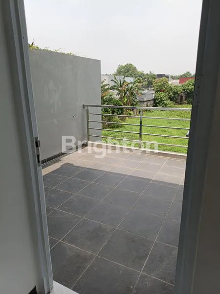 image RUMAH MEWAH 4KT 3KM DI PONDOK TIMUR, AKSES STRATEGIS TOL (8)