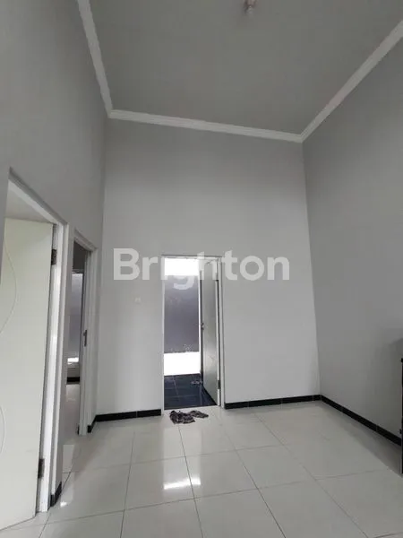 image RUMAH MINIMALIS EKSKLUSIF DI LADIVA GREEN HILLS MENGANTI (2)