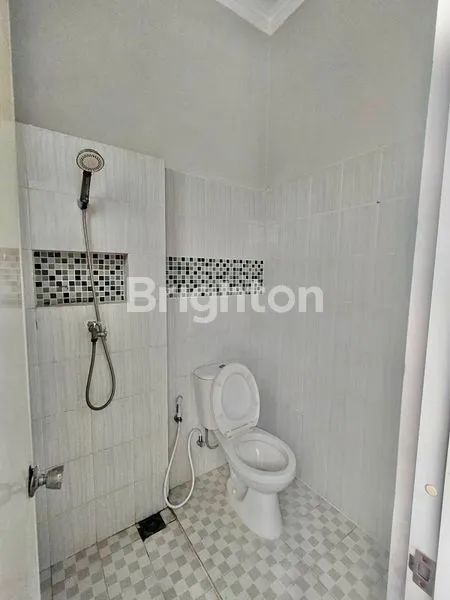 image RUMAH MINIMALIS EKSKLUSIF DI LADIVA GREEN HILLS MENGANTI (8)