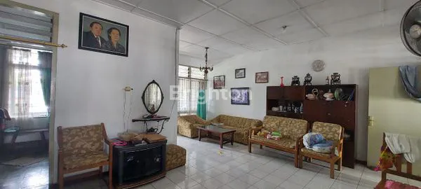 image RUMAH NYAMAN LOKASI STRATEGIS SEMARANG ATAS LINGKUNGAN NYAMAN,TENANG,AMAN DAN UDARA SEJUK, BEBAS BANJIR, DEKAT KAMPUS UNDIP DAN FASILITAS UMUM (2)