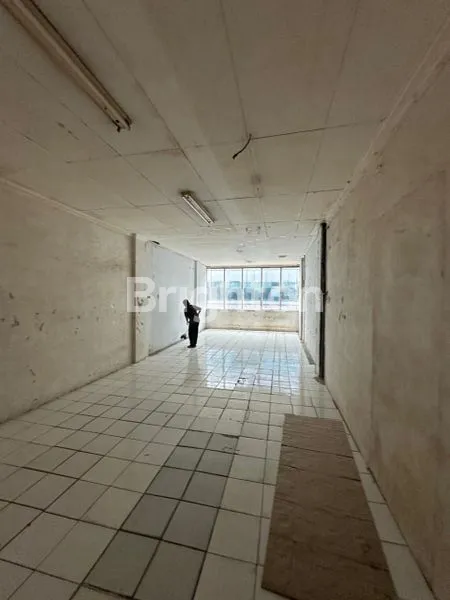 image RUKO 4,5 LANTAI PANGERAN JAYAKARTA (1)