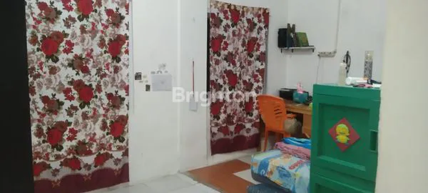 image RUMAH SIAP HUNI NYAMAN DAN TERAWAT DI DALAM KOMPLEK KOTA DEPOK (7)