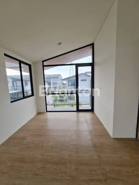 image RUMAH 2 LANTAI SUPER HOOK DI CENDANA ICON LIPPO KARAWACI (5)