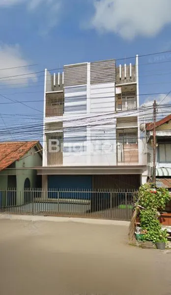 image RUKO MEGAH 3 LANTAI DI JALUR RAMAI KARTASURA, COCOK UNTUK USAHA (2)