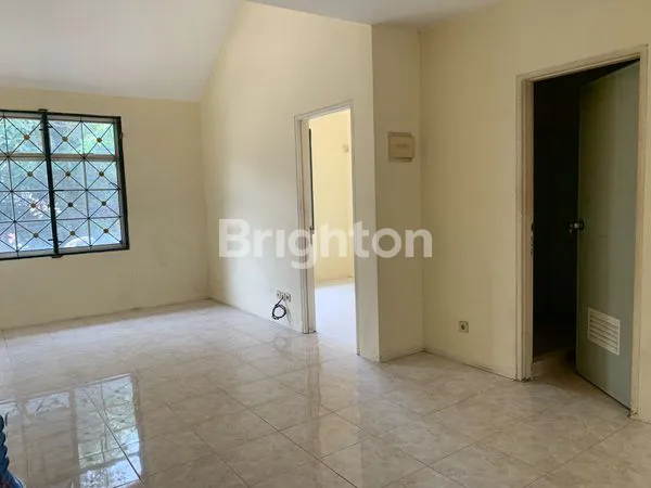 image RUMAH TOWN HOUSE TAMAN ELOK LIPPO KARAWACI (5)