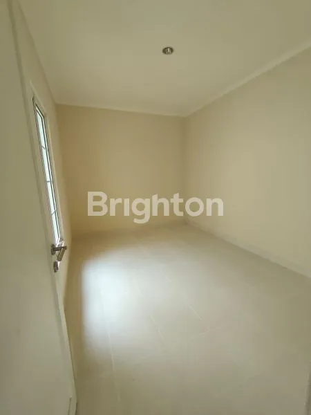 image RUMAH DI CLUSTER ACACIA DALAM KAWASAN TAMAN LEMBAH HIJAU LIPPO CIKARANG (4)