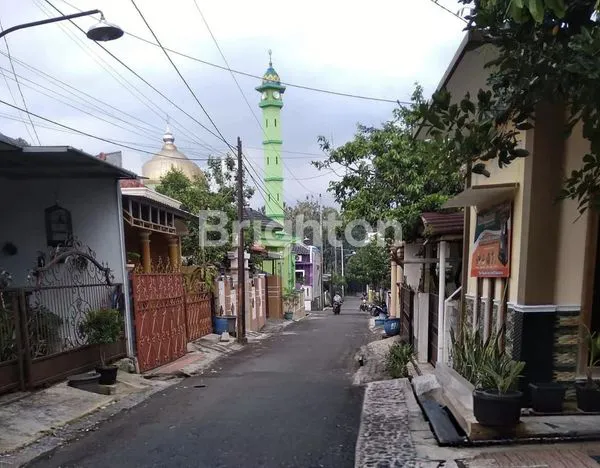 image RUMAH LOKASI STRATEGIS DI NGALIHAN (8)