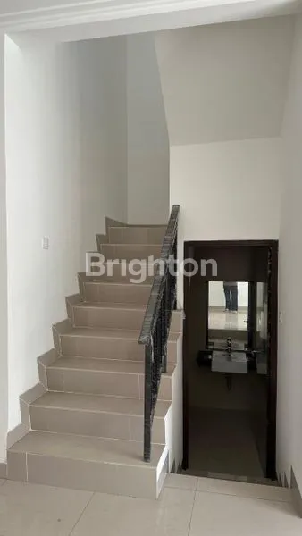 image BEST DEAL!! RUMAH PIK2 6X12,5 (3)