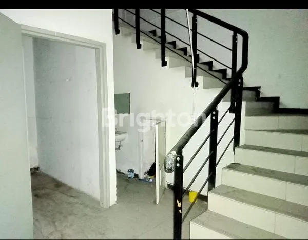 image RUKO 3 LANTAI KAWASAN TANGCITY MALL  JL. JEND. SUDIRMAN  CIKOKOL - TANGERANG KOTA (6)