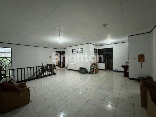 image \UD83C\UDF1F RUMAH MEWAH 2 LANTAI CAMAR INDAH BOULEVARD PIK – LOKASI PREMIUM, HADAP UTARA \UD83C\UDF1F (8)