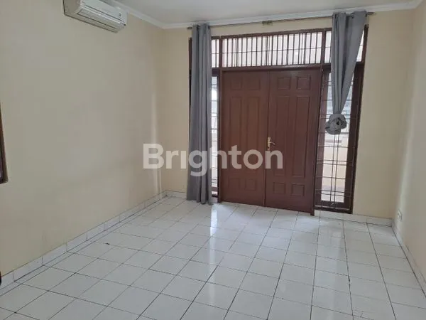 image TAMAN BROMO LIPPO KARAWACI (7)