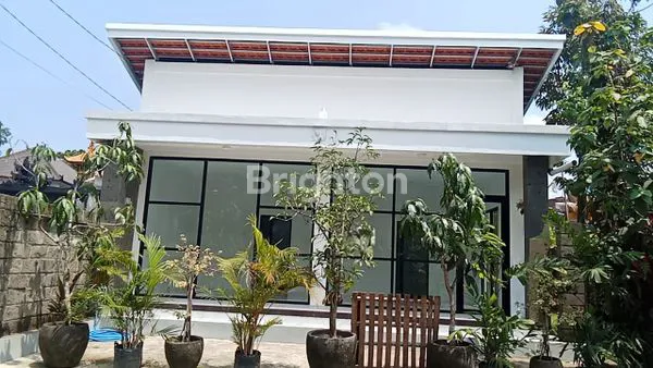 image TOKO SIAP PAKAI - LB. 60 M2 KAWASAN VILLA DAN TIDAK JAUH DARI ICON BALI - PURA TANAH LOT (1)