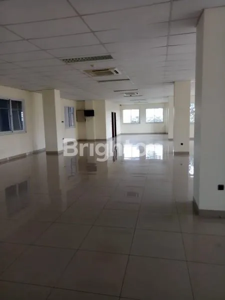 image GEDUNG KANTOR STRATEGIS 2500M² DI CIKINI, DEKAT UI & RS CIKINI (6)
