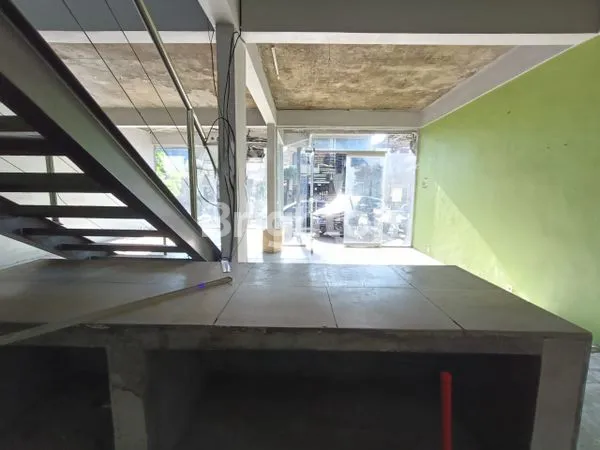 image SEWA RUKO EKSKLUSIF 2 LANTAI DI PUSAT BISNIS SEMINYAK (7)