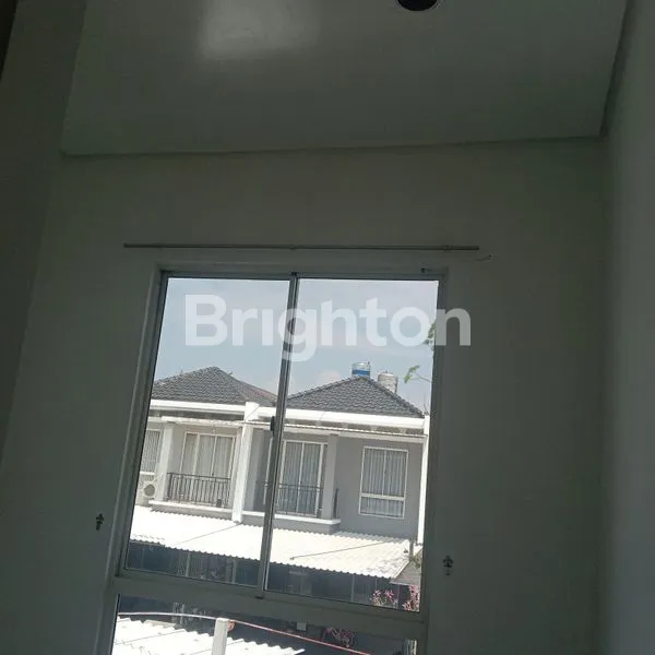 image RUMAH 2 LANTAI RESIDENCE ONE DEKAT BSD (5)