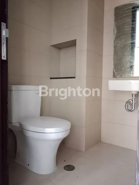 image RUMAH HOOK MEWAH 2 LANTAI DI PIK 2 CLUSTER DENVER (3)