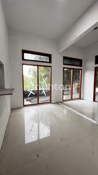 image DIJUAL RUMAH MINIMALIS NYAMAN DAN SEJUK (3)