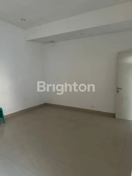 image RUMAH DI JUAL DI SOLOBARU, SEKTOR ELITE DAN CLUSTER!! 3 MENIT KE PAKUWON MALL SOLOBARU!!! ISTIMEWA (5)