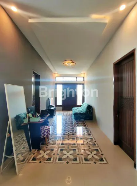 image RUMAH 2 LANTAI PREMIUM DI SULFAT, DEKAT TOL & RS PURI BUNDA (2)