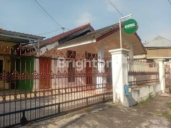 image RUMAH POJOK NAN LUAS DI SAWOJAJAR MALANG (8)