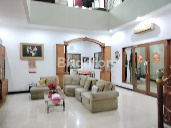 image RUMAH MEWAH HOOK TAMAN PALEM LESTARI  (2)