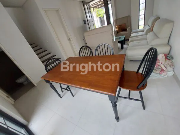 image RUMAH CITRALAND DRIYOREJO CBD GRESIK SEMI FURNISH (3)