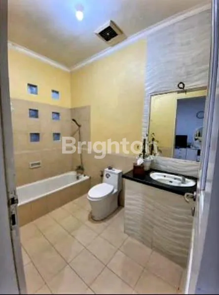 image HUNIAN PREMIUM 300M² DENGAN SOLAR PANEL DEKAT LRT HARJAMUKTI (8)