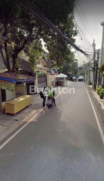 image RUMAH HITUNG TANAH PINGGIR JALAN RAYA CILANDAK DALAM, JAKARTA SELATAN  (3)