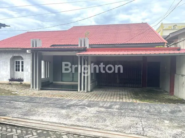 RUMAH ASRI 4KT 4KM STRATEGIS DEKAT MAPOLDA & PASAR