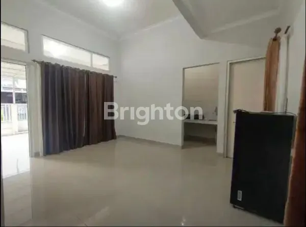 image RUMAH NYAMAN SEMI FURNISHED DI REGENCY BALIKPAPAN, SHM (3)