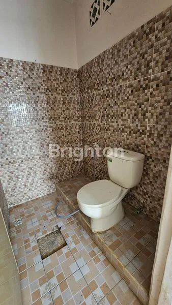 image RUMAH MEWAH 2 LANTAI STRATEGIS DI ARENGKA, 4KT 5KM, SHM (5)