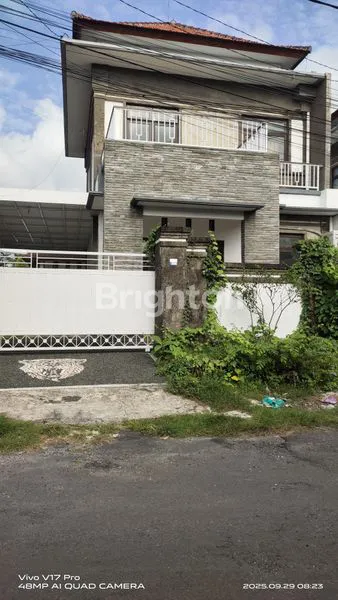 image RUMAH LEGA HALAMAN LUAS DI SEWAKAN (1)