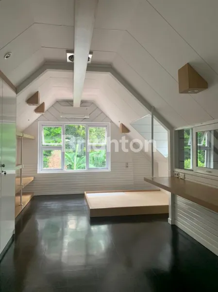 image DISEWAKAN RUMAH MEWAH PONDOK INDAH SIAP HUNI DEKAT PIM & RSPI (4)