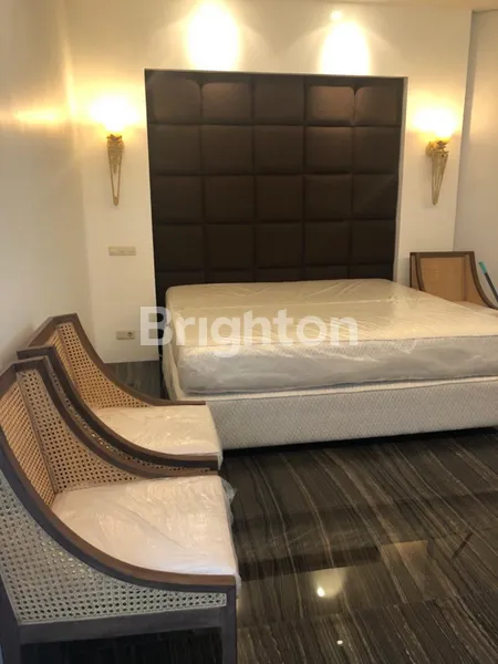 image DISEWAKAN RUMAH MEWAH PONDOK INDAH SIAP HUNI DEKAT PIM & RSPI (5)