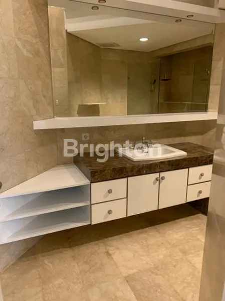 image DISEWAKAN RUMAH MEWAH PONDOK INDAH SIAP HUNI DEKAT PIM & RSPI (7)