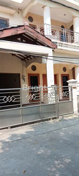 image RUMAH HOOK 2 LANTAI MEWAH DI CENGKARENG INDAH 199M² (2)