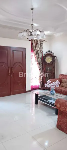 image RUMAH HOOK 2 LANTAI MEWAH DI CENGKARENG INDAH 199M² (6)