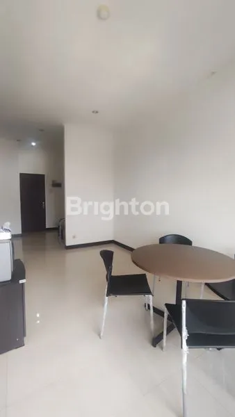 image PENTHOUSE EXECUTIVE SEMI-FURNISH VIEW UB DI JANTUNG MALANG (3)