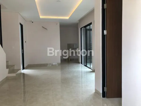 image DISEWAKAN RUMAH DI CLUSTER PREMIUM KOTA WISATA (3)